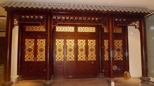 甘肃喜迎门中式木作为大家介绍传统中式门窗的种类